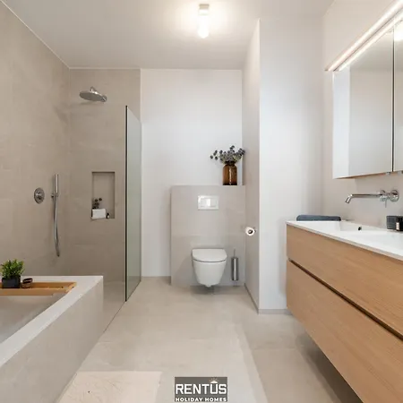 Lange Nelle Seaview - Unique With Views Of The Sea And Lighthouse