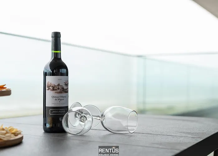 Lägenhet Lange Nelle Seaview - Unique With Views Of The Sea And Lighthouse