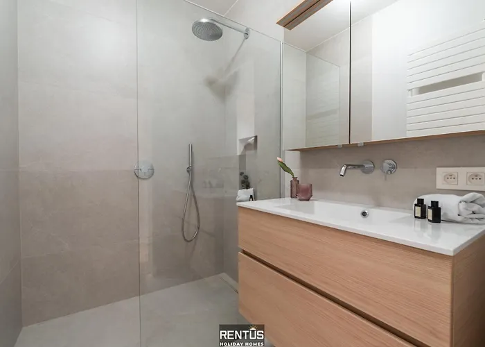 Lange Nelle Seaview - Unique With Views Of The Sea And Lighthouse *